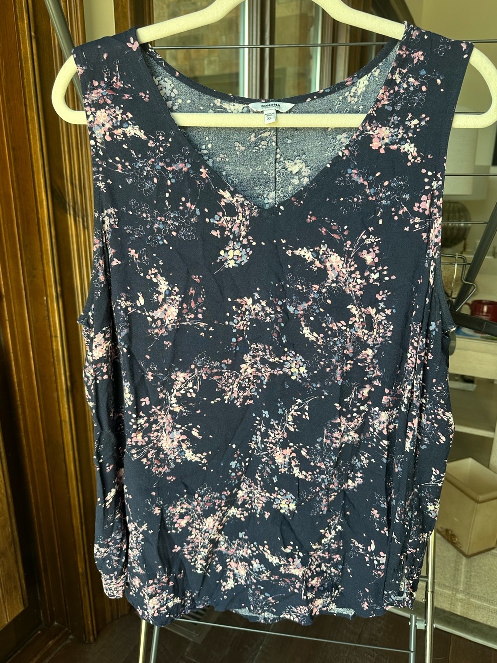 Women's Navy Floral V-Neck tank Top - Pink Accent